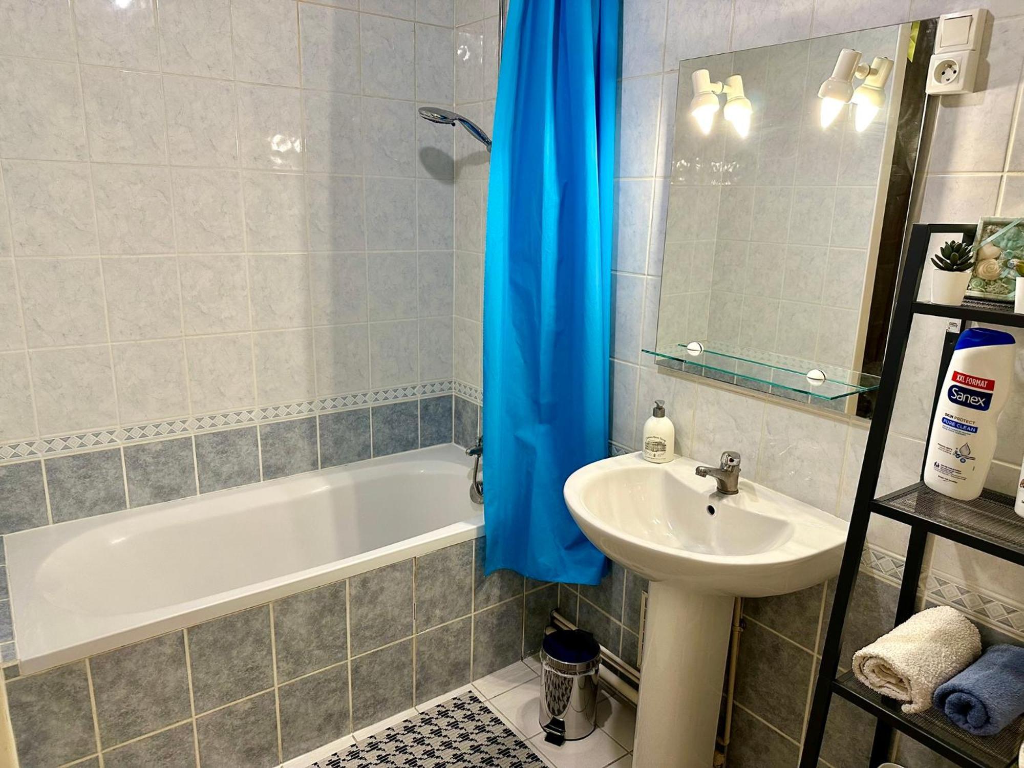 La C@Sa: Appartement Lumineux De 4Pieces / 3Ch/ Balcon/ Parking Bagnolet Eksteriør billede